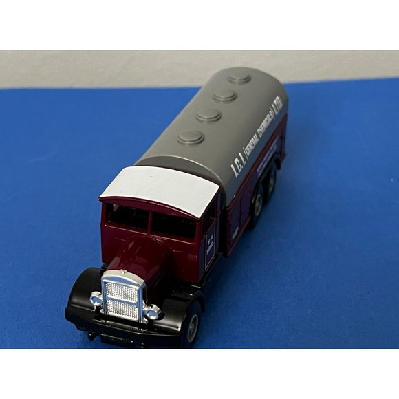 Lledo No 77001 Diecast Model Of A 1937 Scammell Tanker - I.C.I. CHEMICALS LTD - Picture 7 of 9